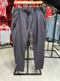 YOGGER ESSENCIAL GRIS TOPO LA en internet
