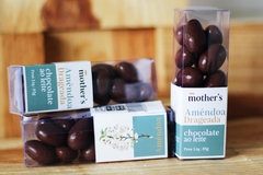 DRÁGEAS DE AMENDOAS COM CHOCOLATE AO LEITE