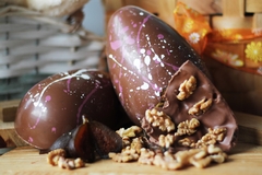 OVO DE FIGO COM NOZES - Mother's Chocolates