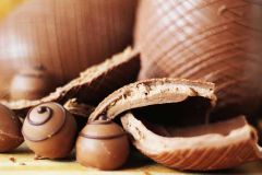 OVO TRUFADO DE CHOCOLATE BELGA AO LEITE - 350g na internet