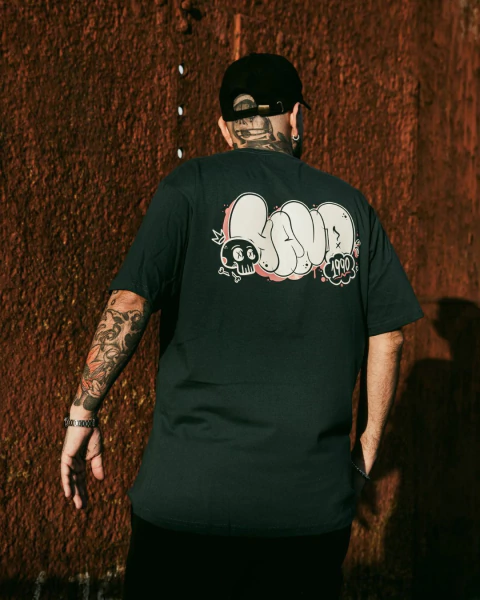 REMERA CLÁSICA - GRAFFITI - comprar online