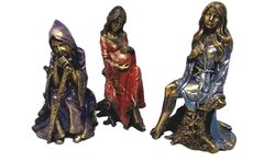 DEUSA JOVEM MÃE E ANCIÃ