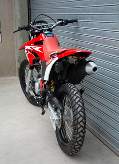 Luz Trasera Moto 20 Leds Con Giros Enduro Peaklight - tienda online