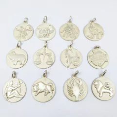 Dije Signos Zodiaco Horoscopo Virgo Plata 925 - - Joyas Center