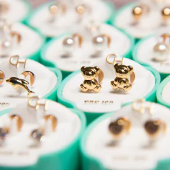 Aros Abridores De Oro 18kt Marca Ch Bolita Oso Osito Tic 18k 128.6 #160 - tienda online