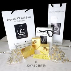 Alianzas Oro 18k 3 GRAMOS El Par GRABADO CON CINTILLO PLATA Y ORO Y ESTUCHE DE PANA - Joyas Center