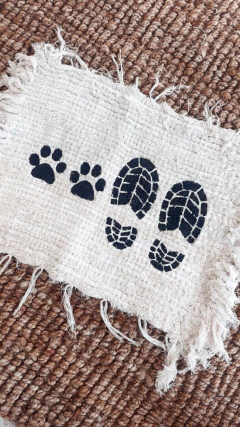 ALFOMBRA HELENA "HUELLAS HUMANO Y MASCOTA"- 45X60 CMS - comprar online
