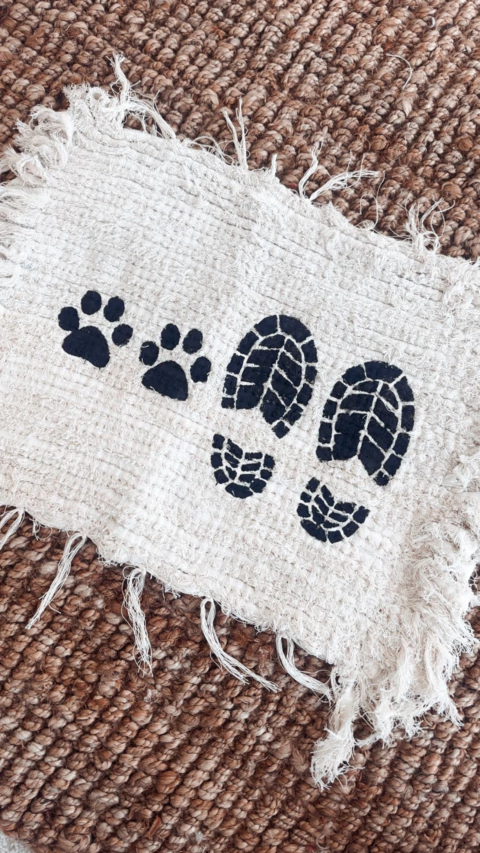 ALFOMBRA HELENA "HUELLAS HUMANO Y MASCOTA"- 45X60 CMS - comprar online