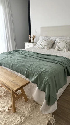 PIE DE CAMA ANI - VERDE