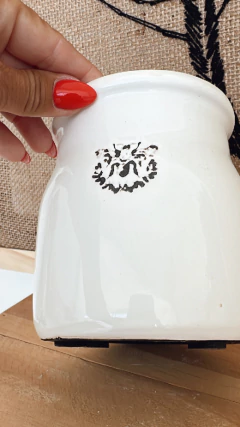 TARRO BLANCO DE CERAMICA en internet