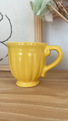 TAZA VINTAGE AMARILLA - comprar online