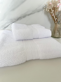 SET TOALLA Y TOALLON BLANCO - 100% ALGODON