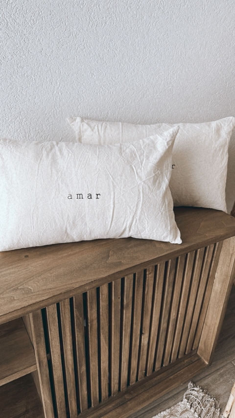 ALMOHADON TUSSOR AMAR - 25X40 CMS