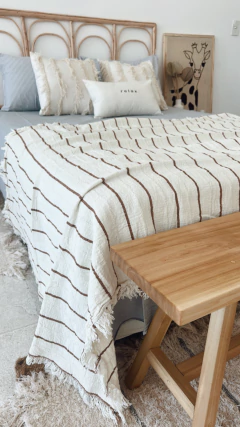 MANTA JAZMIN CRUDA RAYAS CANELA - 140X220CMS - comprar online