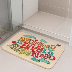 ALFOMBRA DE BAÑO ALL YOU NEED IS LOVE en internet