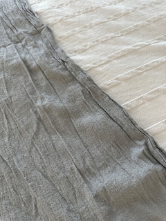 PIE DE CAMA VOLADOS GRIS - 16OX280 CMS - comprar online