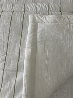 PILLOW REVERISIBLE ISABEL LINEAS VERDES Y OFF WHITE - 70X190 CMS en internet