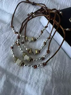 Pulsera CORAZON lazo marron