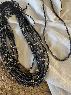 Collar HILARIO - cristales negros y apliques dorados con strass