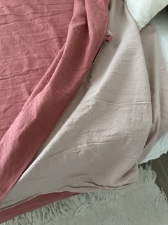 CUBRE EDREDON DE TUSSOR TAMAÑO TWIN - ROSA FUERTE (de ambos lados igual) - comprar online