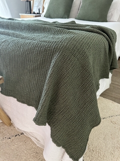MANTA WAFFLE VERDE OSCURO - 130X240 CMS - comprar online