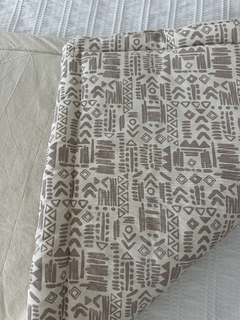 PILLOW REVERISIBLE DISEÑO INCA Y BEIGE - 70X190 CMS en internet