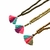 Collar coco con borlas en internet