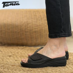 Zueco Lily Negro - Tania Calzados