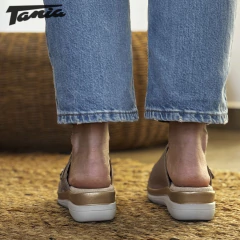 Imagen de Zueco Amely Arena