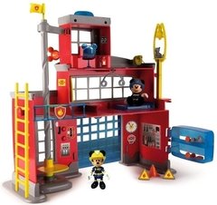 Mickey Roadster Racers Estación De Bomberos