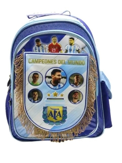 Mochila Campeones del Mundo Con Banderín 16" De Espalda - Cresko. en internet