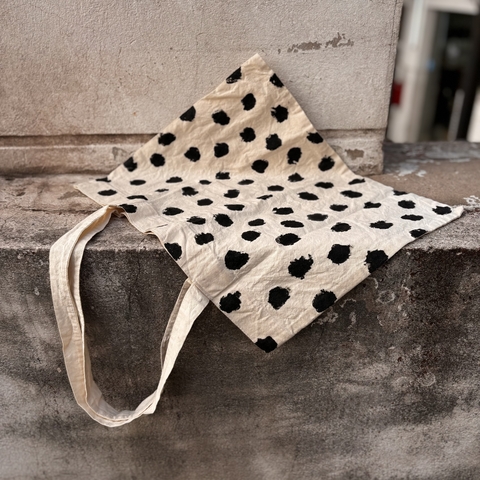 Totebag ¨Lunares” Julieta Alonso