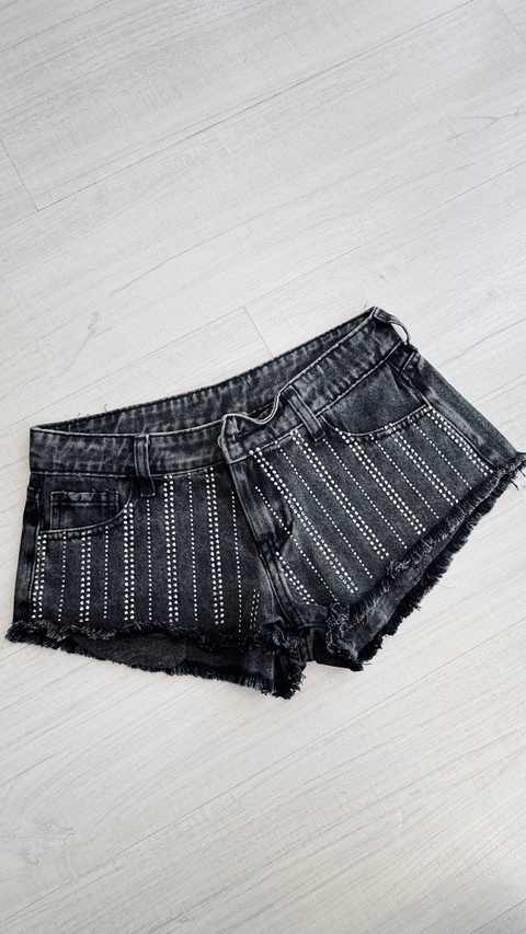 Short jeans snow black tiritas de strass 20%off transferencia