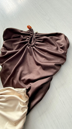 Top strapless con frunce y piedrita - comprar online