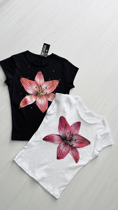 Remera flor con strass 20%off transferencia