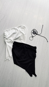 Top strapless con frunce pico asimétrico 20%off transferencia