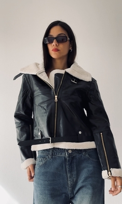 Gamulan black con piel 20%off pagando por transferencia