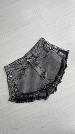 Short jeans snow black metallic tachas laterales - FIORELLA