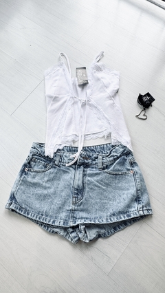 Mini short jeans tiro bajo SNOW BLUE 20%off transferencia - comprar online