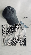 Pañuelo seda print con negro 20% off pagando por transferencia