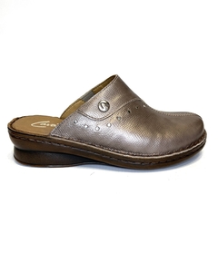 Zueco de cuero metalizado Cavatini (50-1672) - comprar online