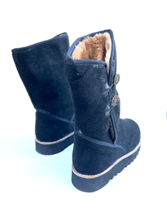 Pantubota de gamuza con botones (860) - Calzados Miguel Angel - Zapatos de cuero