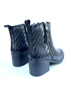 Bota de cuero Cavatini (42-3207) en internet