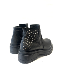 Bota de cuero con tachas Penelope (1296) - comprar online