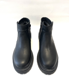 Bota de cuero con tachas Penelope (1296) - Calzados Miguel Angel - Zapatos de cuero