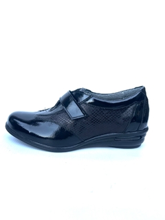 Zapato de cuero con abrojo Gina Ferrari (738) - comprar online