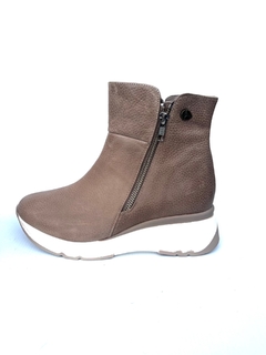 Bota de cuero con cierres Keady (8540)