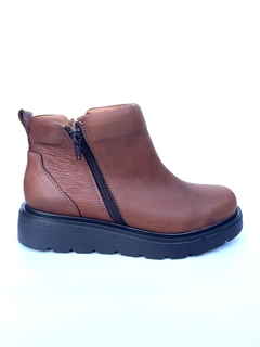 Bota de cuero con base (3404)