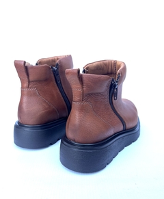 Bota de cuero con base (3404) en internet