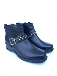 Bota de cuero con tachas Gravagna (970)